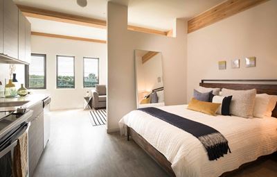 38 Davis Bedroom